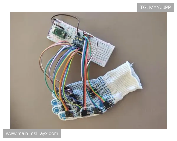 智能运动护齿集成咬合力传感，分析运动表现