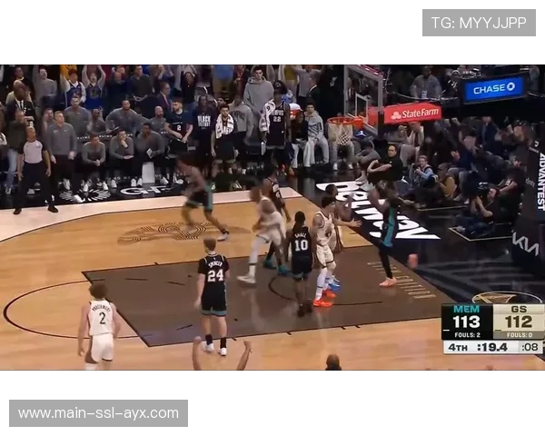 勇士114-113险胜灰熊桑托斯准绝杀库里缺阵下七人得分上双